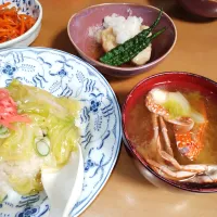 ワタリガニの味噌汁と里芋の揚げ出し|sakuraいくこさん