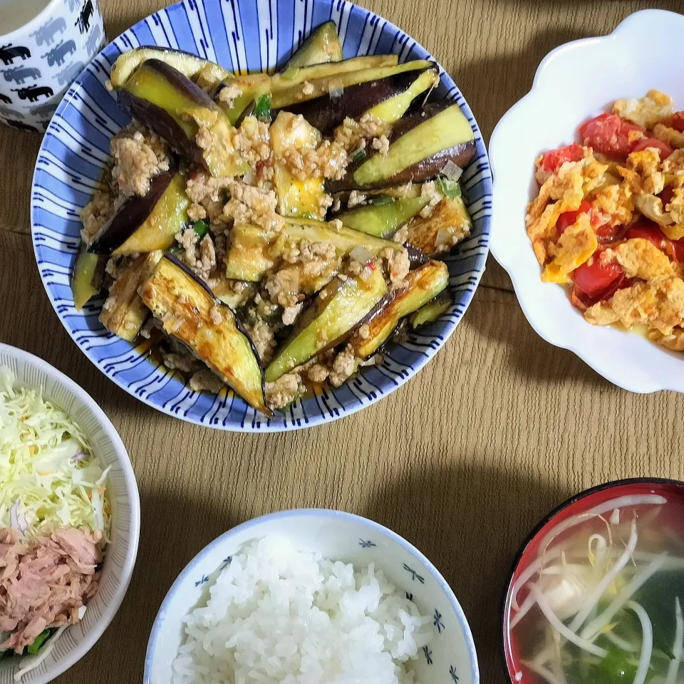 🌛*゜麻婆ナス / ミニトマト卵炒め / サラダ / 中華スープ|Ayakaさん