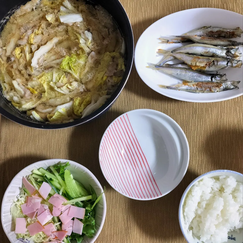 🌛*゜豚バラハクサイ重ね鍋 / シシャモ / サラダ|Ayakaさん