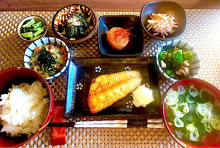 和定食の朝ごはん🍚|KANAさん