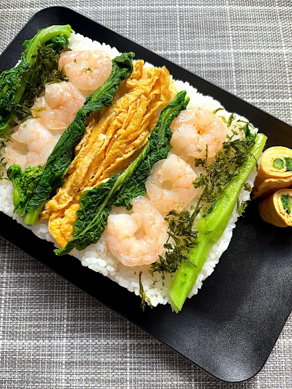 菜の花の春の押し寿司|栃倉 直人さん