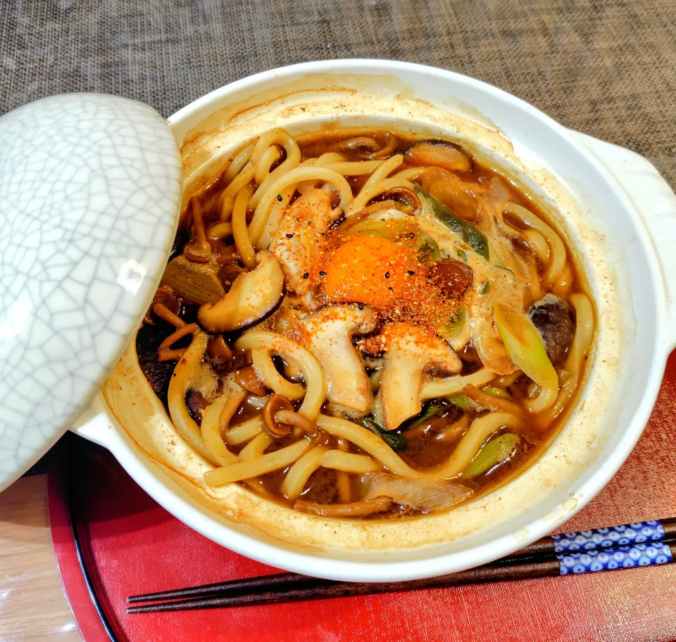 【麺】キノコ味噌煮込みうどん|シュビラさん