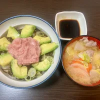 ネギトロ丼と豚汁|tatsuponさん