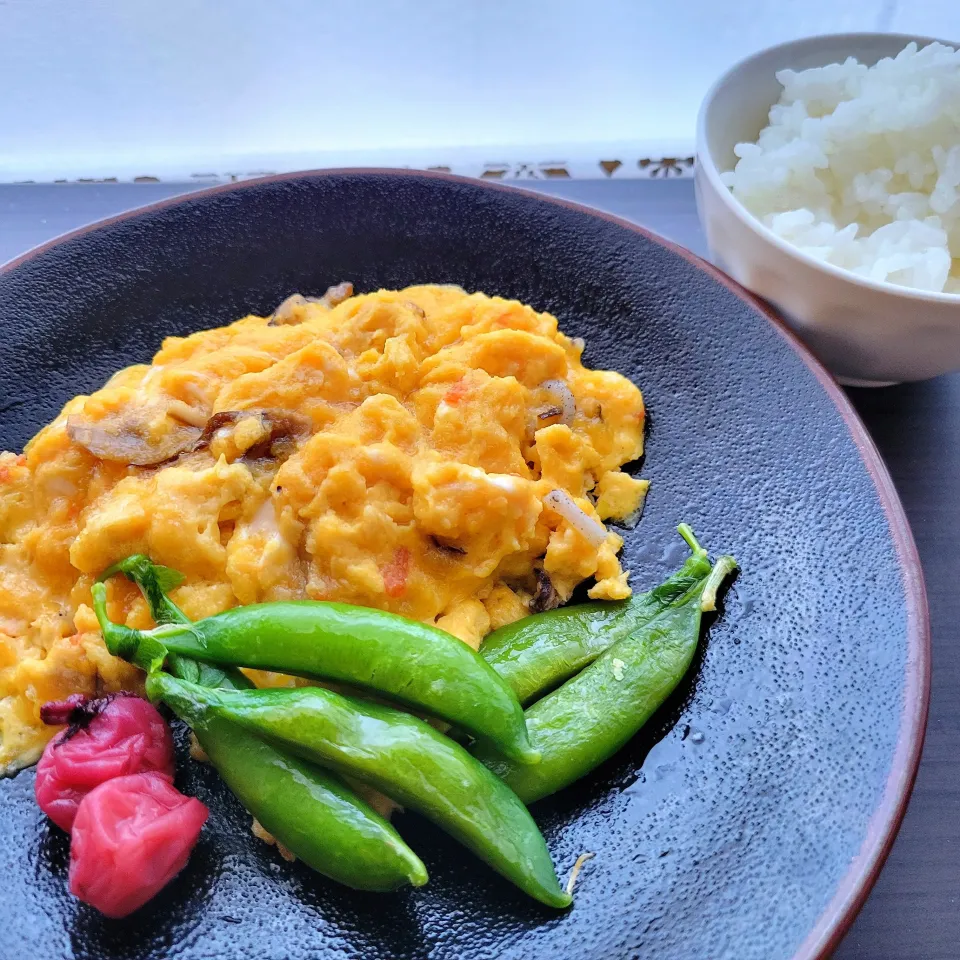 フジッコ惣菜卯の花で簡単オムレツ　　　　　　お弁当のおかずにもいけるかも💛|みるくここあさん