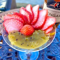 イチゴとグレンガリーキウイソース| 栃倉 直人さん