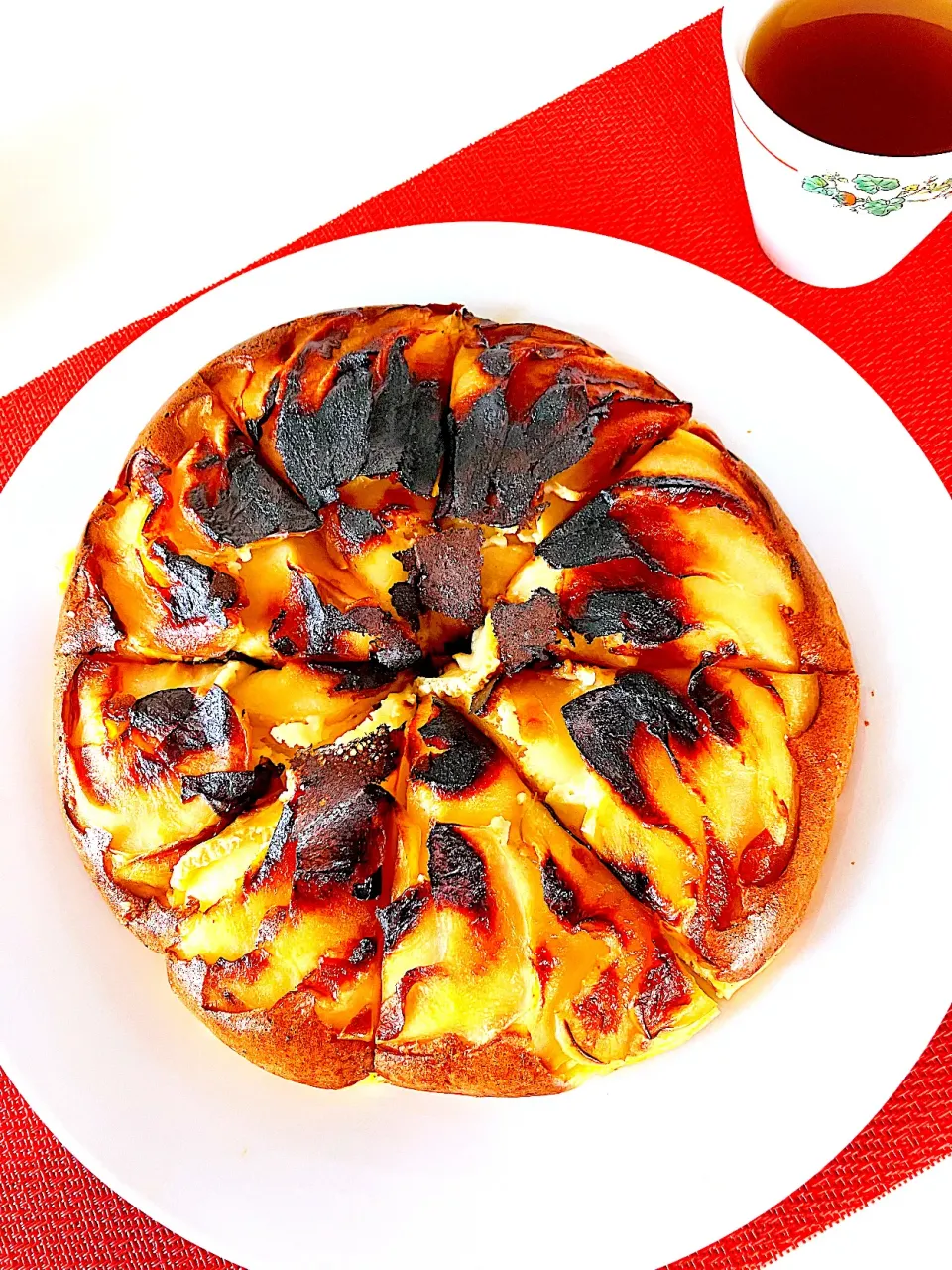ちょっと焦げたアップルホットケーキ笑|HAMI69さん