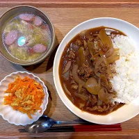 夜ご飯(大盛ハヤシライス、にんじんしりしり、もやしベーコンスープ)|cocomikaさん