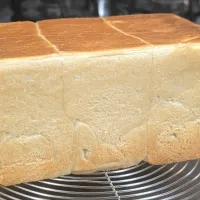 食パンとコッペパン焼けました〜|f.1125beさん