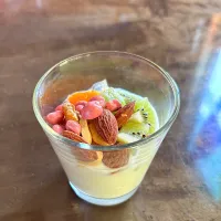 お昼にヨーグルト|かっちゃん杉さん