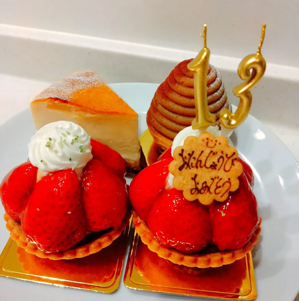 お誕生日会🎂あまおうタルト、モンブランタルト、ベイクドチーズケーキ|samさん