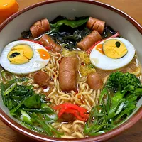 マルちゃん正麺🍜、豚骨醤油味❗️( ^ω^ )✨