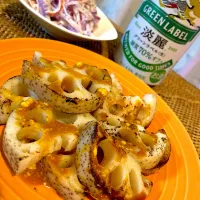 焼き蓮根からし醤油と大根とカニカマのサラダでとりあえず乾杯しよ😋🍻💕✨| アイさん