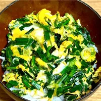 ☆ねぎニラ玉丼|まぁたんさん