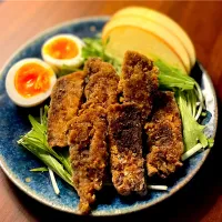 鰹のたたき　カレー竜田揚げ