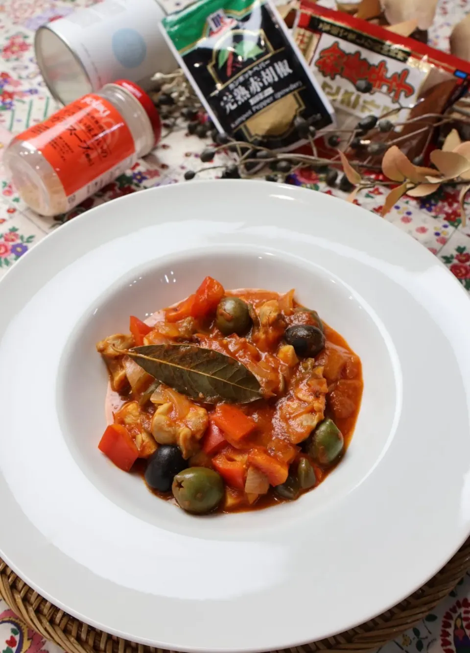 🇪🇸鶏肉のチリンドロン煮🇪🇸|めいめいさん