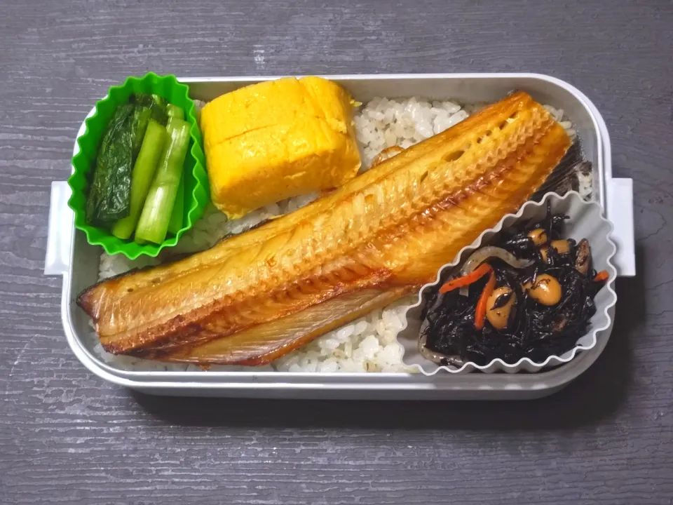 今日の昼ごはんは簡単な縞ホッケ弁当。|Mars＠釜飯作り研究中さん