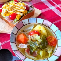 ポトフとスクランブルエッグのオープンサンド