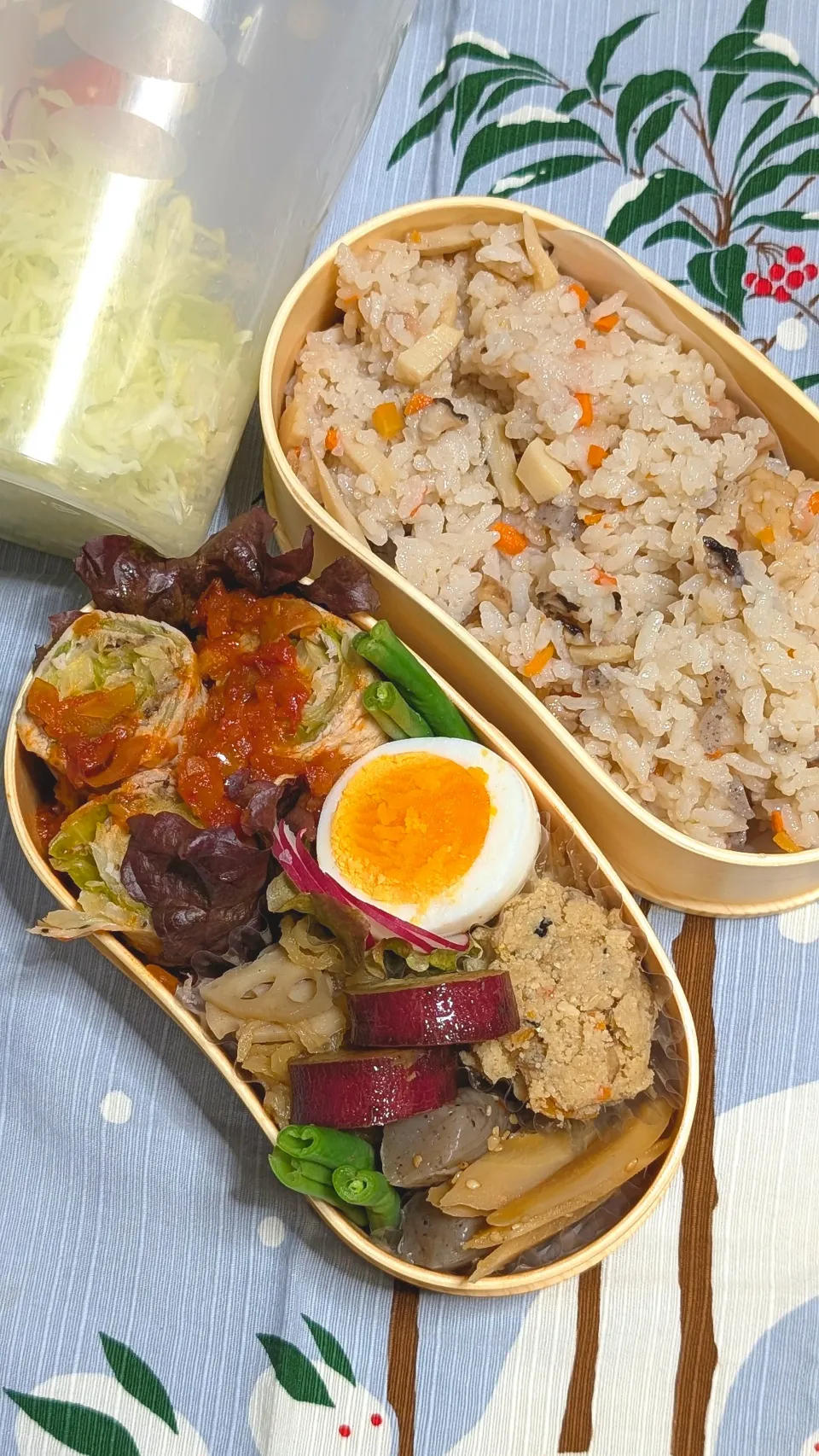 本日のお弁当〜豚ロースのキャベツ巻、ガーリックトマトソース煮弁当|f.1125beさん