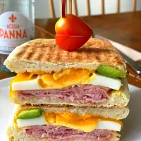 Hearty & Tasty Ham & Egg Grilled Cheese Sandwich for Brekkie 🥪🥓🧀🥚🤤