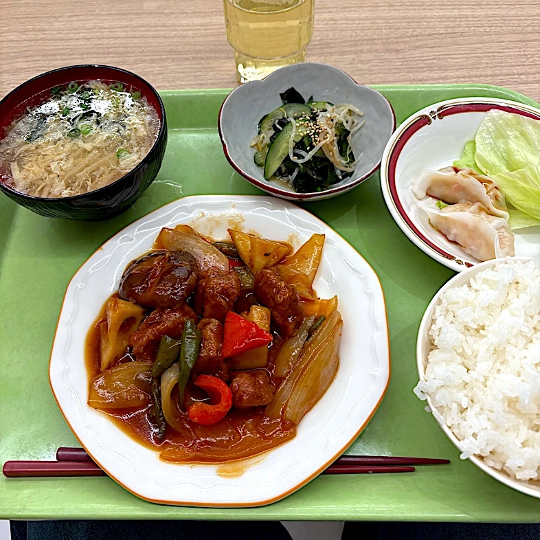 寮の晩ごはん😋酢豚|すかラインさん