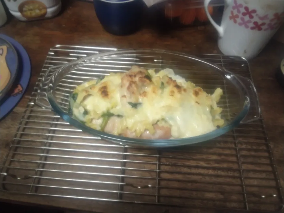 チキンとほうれん草、ソーセージのマカロニグラタン|にんにくと唐辛子が特に好き❤️(元シャリマー)さん