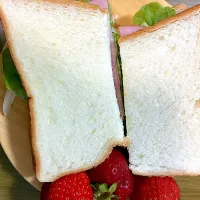 レタスハムサンド|ハンバーグうーたんさん