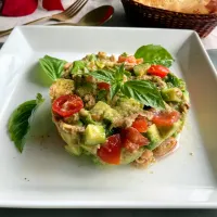 ツナとアボガドのタルタル