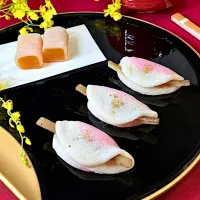 花びら餅 (雪平) ＆ 求肥(ぎゅうひ)