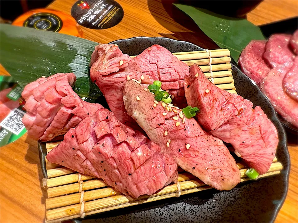 焼肉　ともさんかく|ももみさん