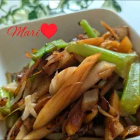 《レシピ有》フライパンで！大根の皮炒め。|Mariさん