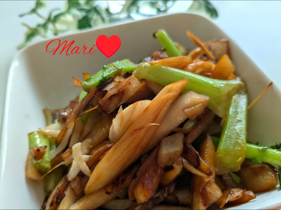 《レシピ有》フライパンで！大根の皮炒め。|Mariさん