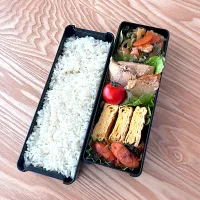 鶏の甘酢＆鯖の味噌煮弁当🍱|nonoさん