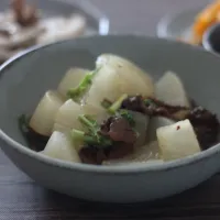 赤貝煮付け缶で大根煮|ちいさなしあわせキッチンさん