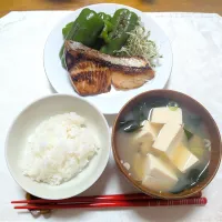 1/27の夕食　鰤の幽庵焼き|卯月さん