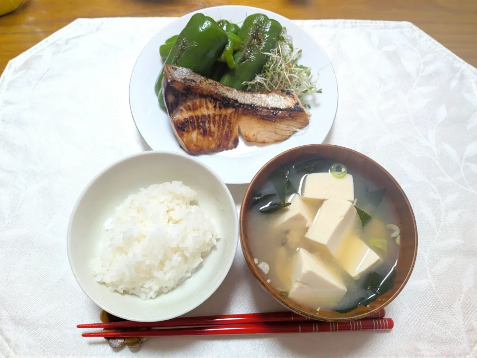 1/27の夕食　鰤の幽庵焼き|卯月さん