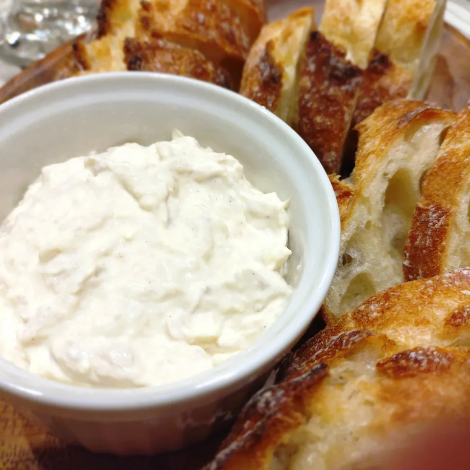 ツナとクリームチーズのリエット|あゆみ│ハレシピさん