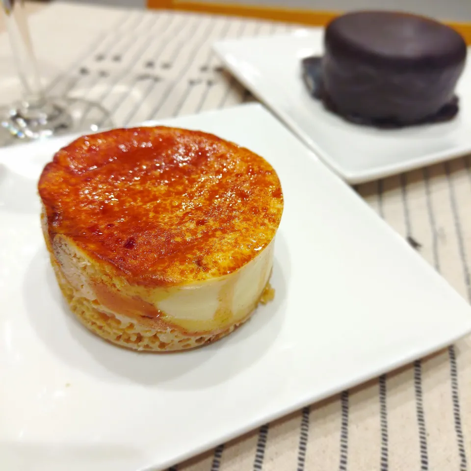 スーパー購入品♡バスクチーズケーキとザッハトルテ|あゆみ│ハレシピさん