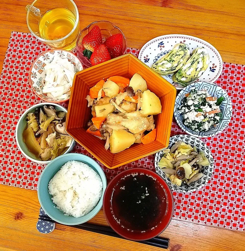 手羽元の津軽味噌バター煮込み晩御飯🥢|まゆめろさん