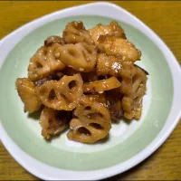 蓮根と鶏胸肉の甘辛炒め|みよぱさん