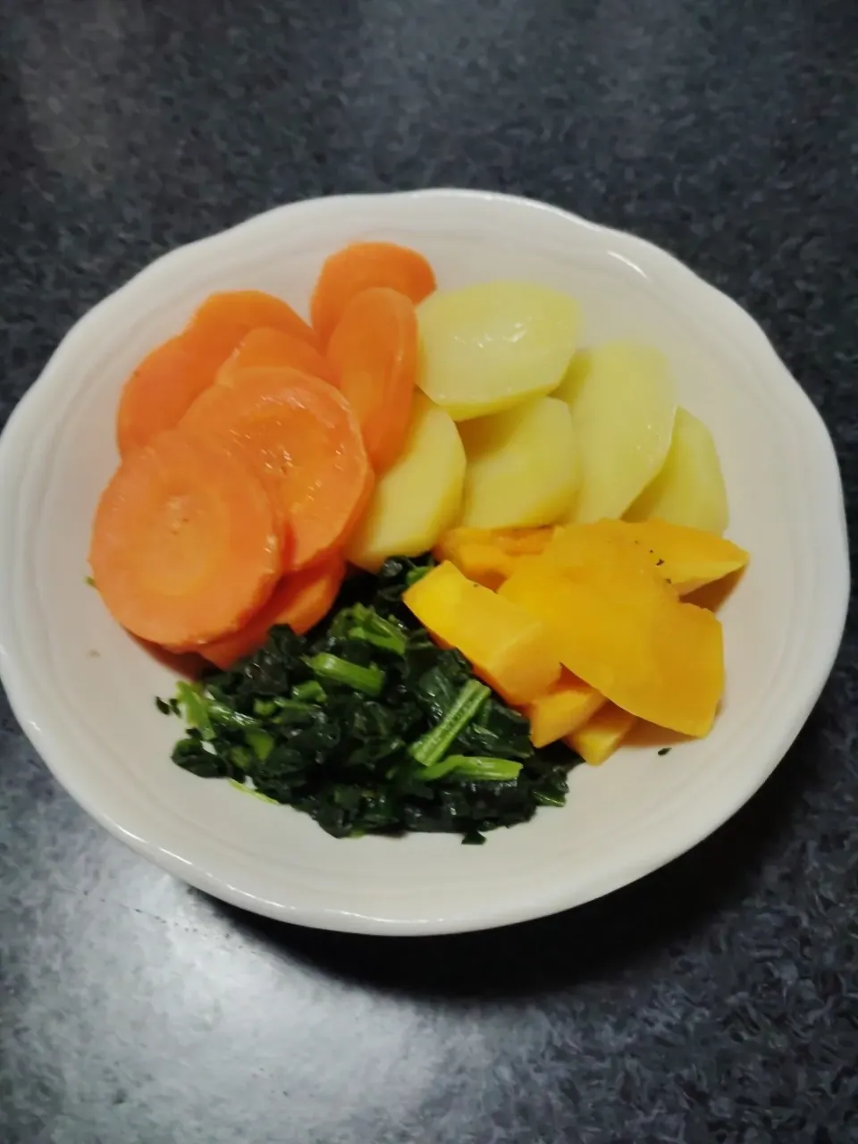 蒸し野菜とコンソメスープ|由紀子さん