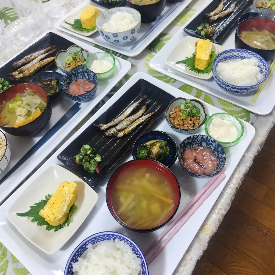 焼ししゃも定食です✨土曜日のお昼ご飯✨|rikako♪。.:＊さん