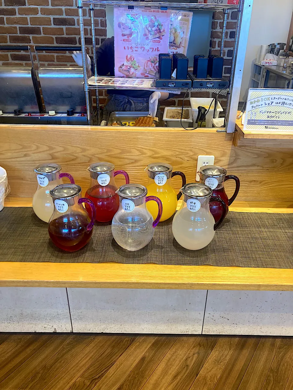 今日の昼ご飯@「パスタとワッフル WASHAGANCHI 田原店」さん②  ドリンクバーからはザクロジュースをチョイス|なびさん