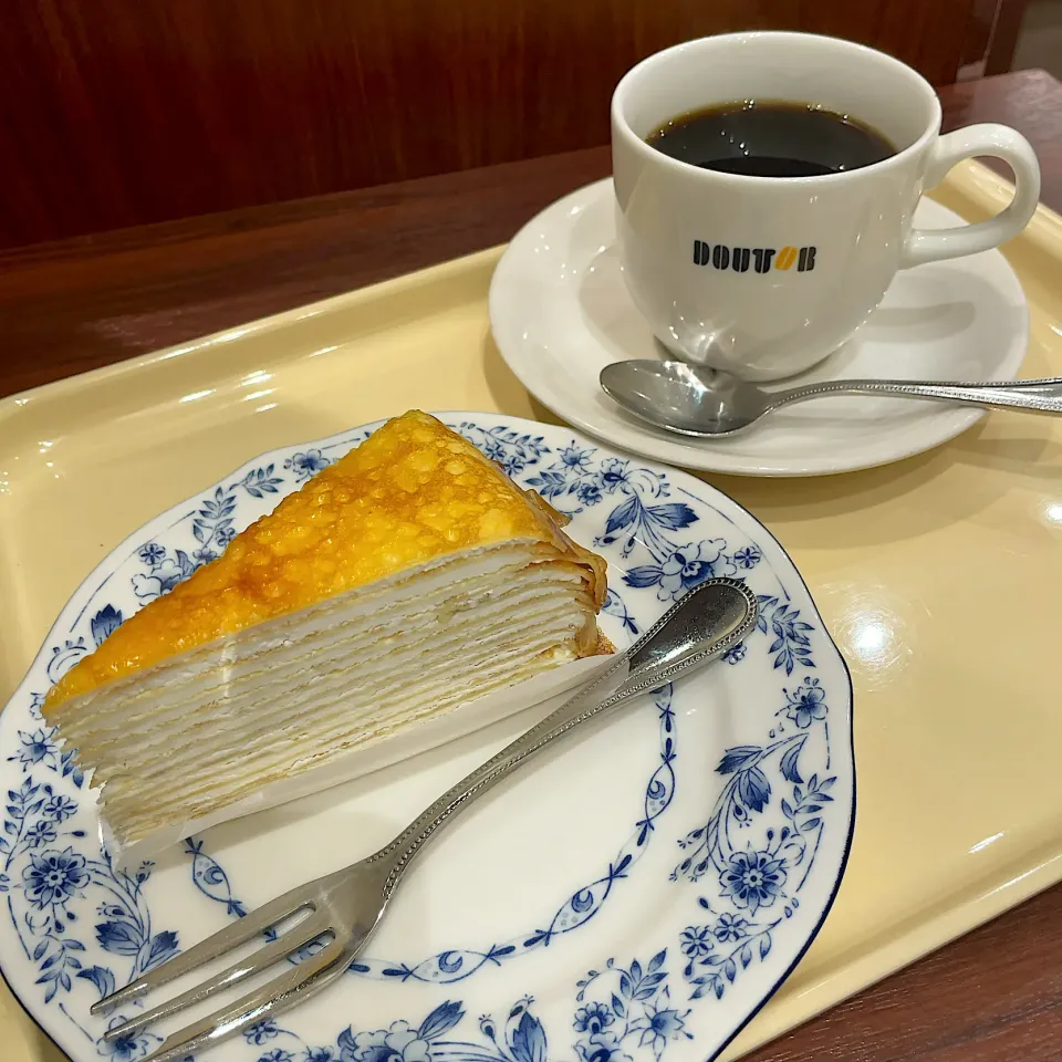 ミルクレープ w/ ブレンドコーヒー|T. Wonderさん