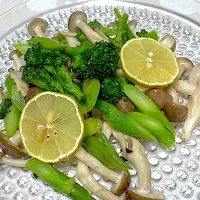 ☆今日の晩ご飯☆ ブロッコリーとしめじのバター炒め|hamamaさん