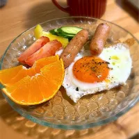 朝ごはんの目玉焼き|hmさん