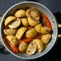 ホワイトマッシュルームのアヒージョ| まる(丸大豆)さん