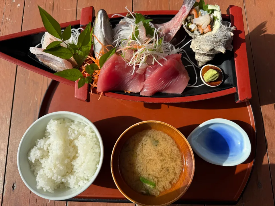 番外編:白浜定食屋刺身5点盛り|ひぐっちさん