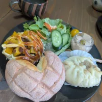 🩷いちごのハートメロンパン|mihoさん