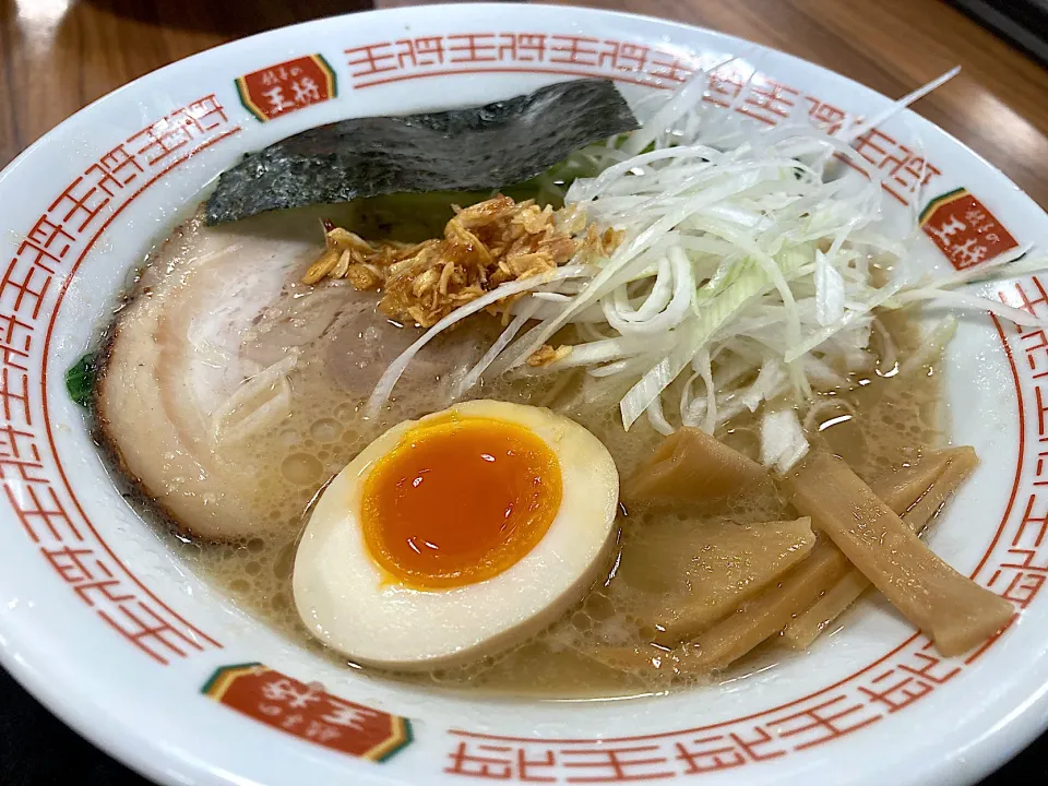 極王餃子の王将ラーメン|はっちぃさん