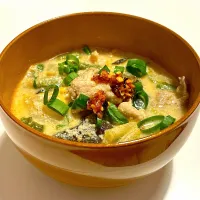 豚肉と白菜のピリ辛ごま豆乳鍋🍲|chibiさん